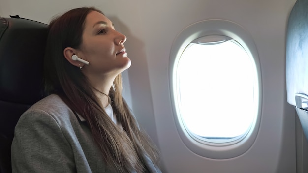 Fones de Ouvido Bluetooth Samsung em Voos: Tudo o que você precisa saber